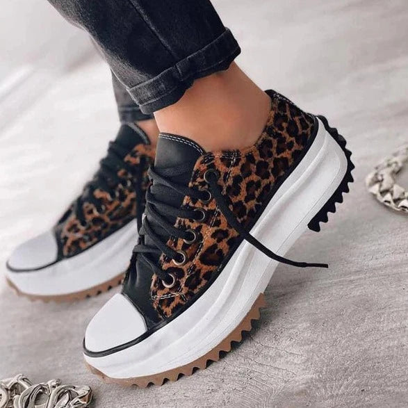 LM | Timeless and supportive orthopedic sneakers