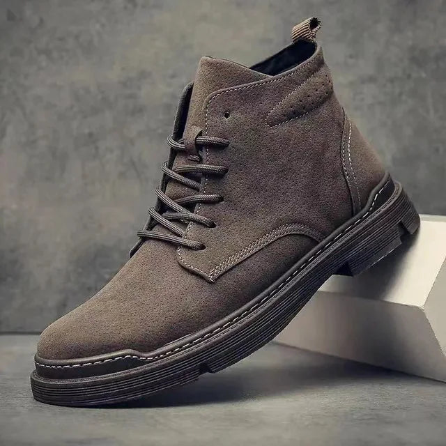 Adrian | Klassische Wildleder-Schnürstiefel für Herren